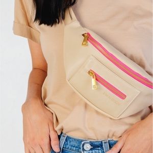 NWT Fawny Pack Neon Pink Limited Edition